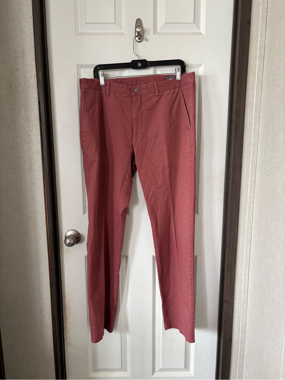 Bonobos Slim Straight Chinos in Dusty Rose